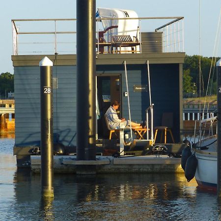 Hotel Hausboot Harmonie Stralsund Exterior foto
